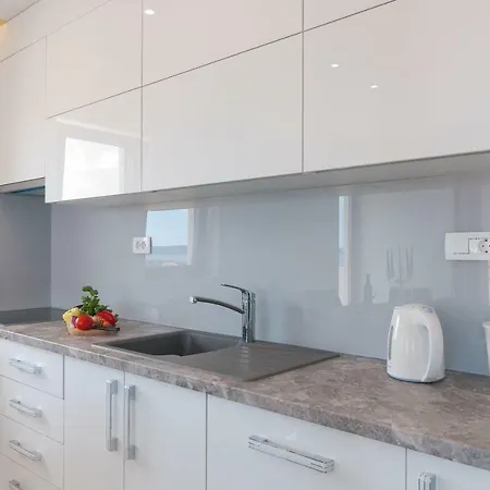 Beautiful With Private Pool Apartment *